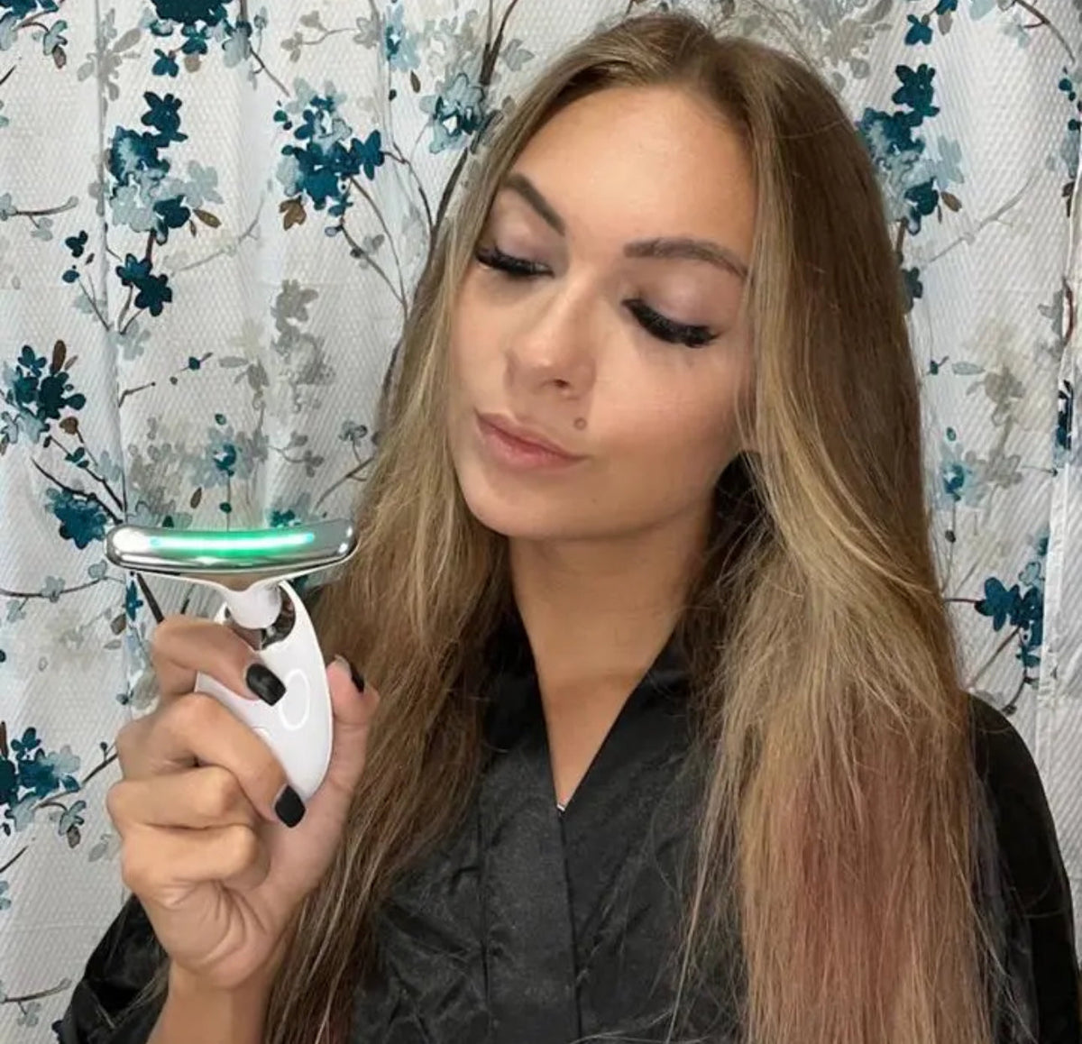 Anti-Wrinkle Skin Tightening Beauty Device